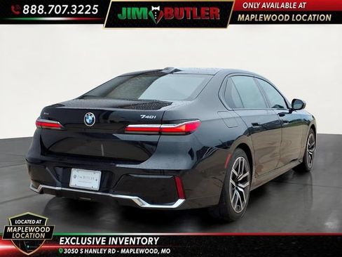 Used 2025 BMW 740i xDrive AWD/4WD image 4