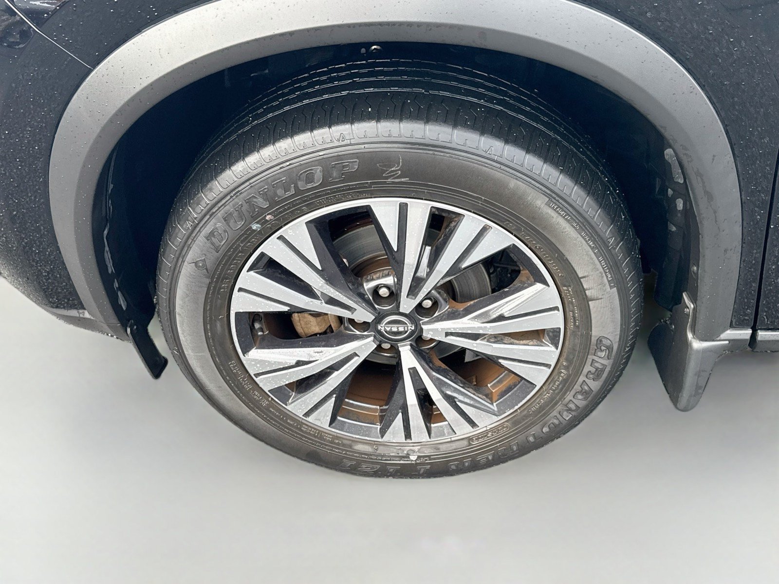 Used 2023 Nissan Rogue SV FWD image 31