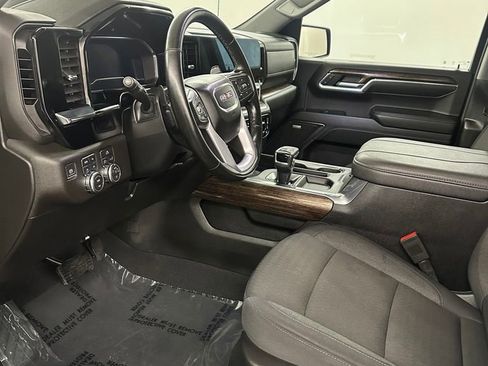 Used 2024 GMC Sierra 1500 Elevation w/ Preferred Package AWD/4WD image 10