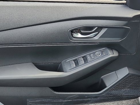 New 2025 Honda Accord LX image 9