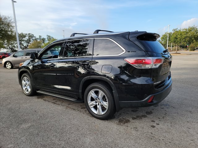 Used 2015 Toyota Highlander Limited Platinum FWD image 7