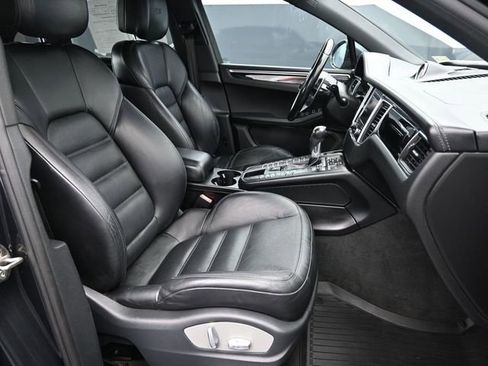 Used 2017 Porsche Macan GTS w/ Premium Package Plus image 35