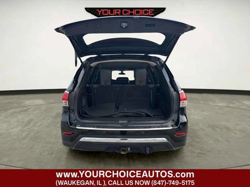 Used 2014 Nissan Pathfinder Platinum w/ Cargo Package image 14