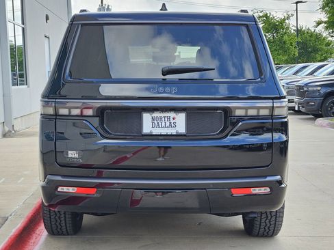 New 2026 Jeep Grand Wagoneer 4WD image 4