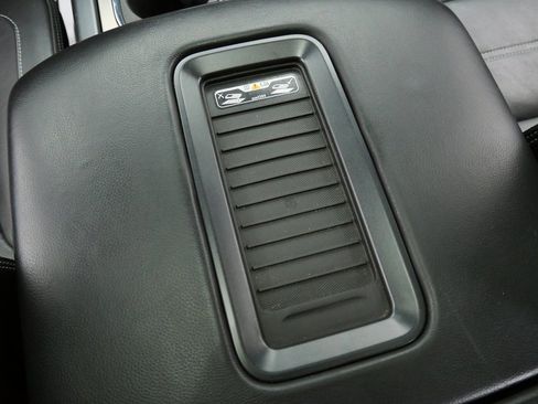 Used 2017 GMC Sierra 2500 Denali w/ Duramax Plus Package image 25