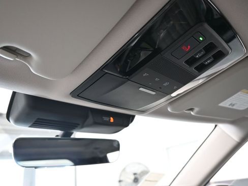 New 2026 Mitsubishi Outlander SE image 22