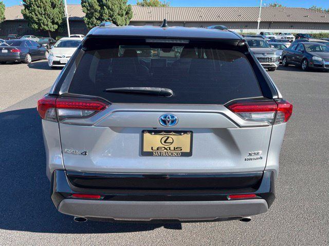 Used 2021 Toyota RAV4 XSE AWD/4WD image 3