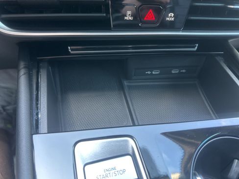 Used 2024 Volkswagen Atlas SEL AWD/4WD image 42