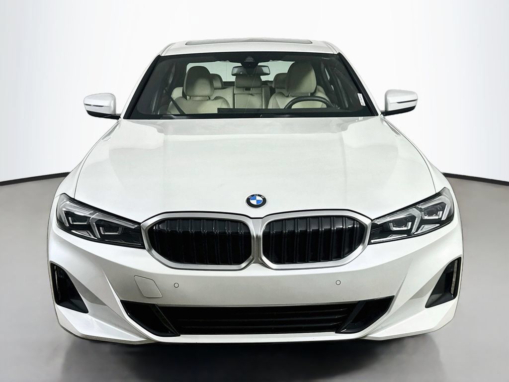 Used 2025 BMW 330i Sedan RWD image 2