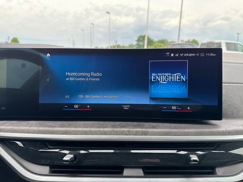 Used 2023 BMW X7 xDrive40i w/ Premium Package AWD/4WD image 24