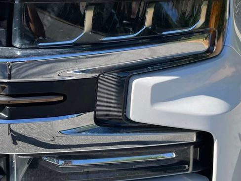 Used 2019 Chevrolet Silverado 1500 High Country w/ Technology Package AWD/4WD image 12