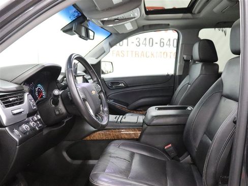 Used 2018 Chevrolet Tahoe Premier AWD/4WD image 13