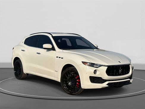 Used 2018 Maserati Levante S GranSport image 1