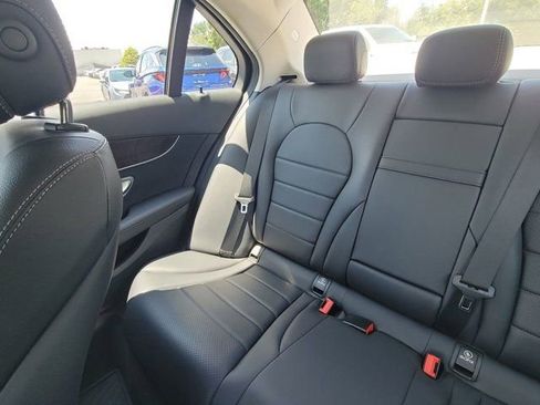 Used 2018 Mercedes-Benz C 300 4MATIC Sedan image 4