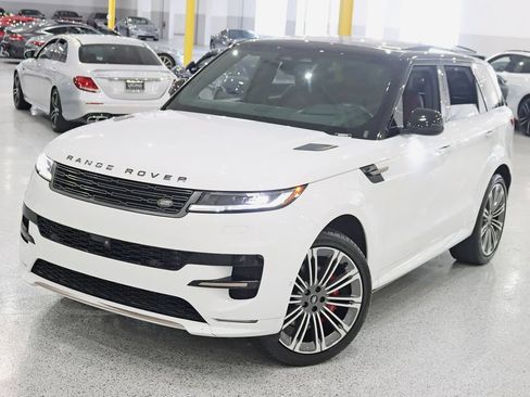 Used 2024 Land Rover Range Rover Sport Dynamic SE AWD/4WD image 6