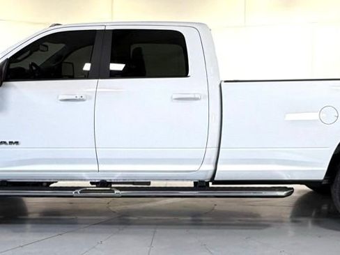 Used 2024 RAM 3500 Laramie AWD/4WD image 8