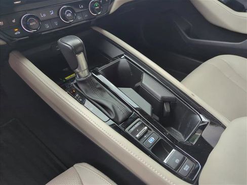 Used 2024 Honda Accord Touring image 14