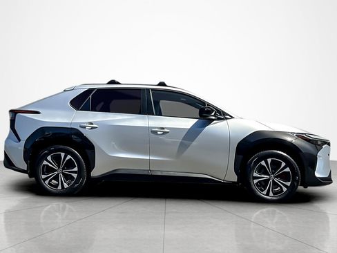 Certified 2024 Toyota bZ4X AWD image 6