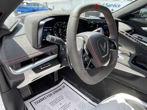 Used 2023 Chevrolet Corvette Stingray Premium Conv w/ Z51 Performance Package image 31