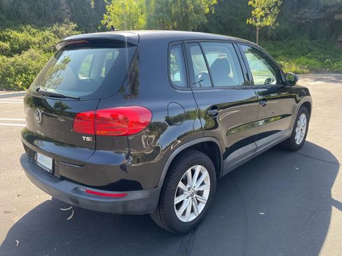 Used 2017 Volkswagen Tiguan S FWD image 5