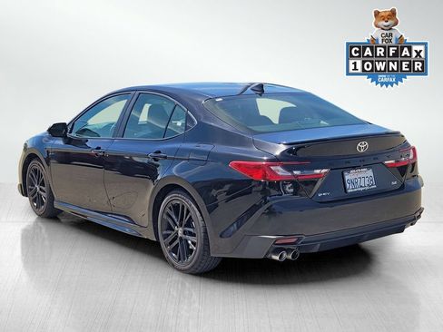 Used 2025 Toyota Camry SE FWD image 6