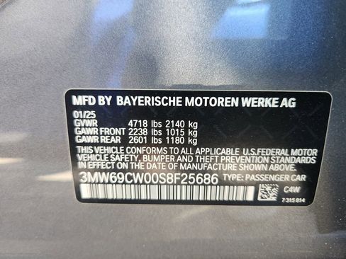 Used 2025 BMW 330i Sedan image 8