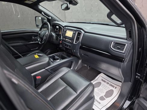 Used 2018 Nissan Titan SL w/ Midnight Edition image 77