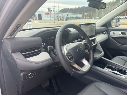 New 2026 Ford Explorer Active w/ Active Comfort Package AWD/4WD image 29