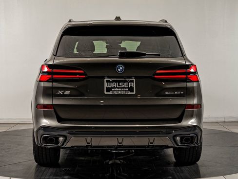 New 2026 BMW X5 xDrive50e w/ M Sport Package image 7