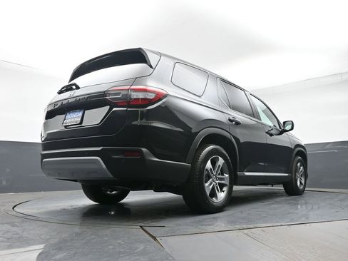 Certified 2025 Honda Pilot EX-L image 33