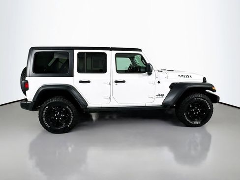 Used 2023 Jeep Wrangler Unlimited w/ Cold Weather Group AWD/4WD image 9