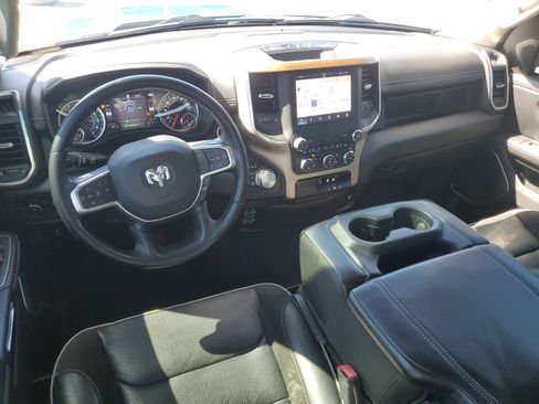 Used 2022 RAM 1500 Laramie AWD/4WD image 10