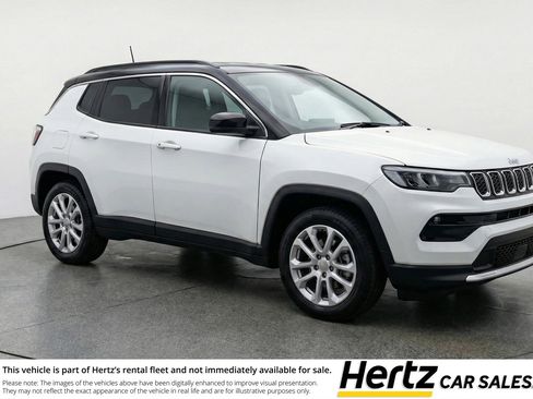 Used 2025 Jeep Compass Limited image 1