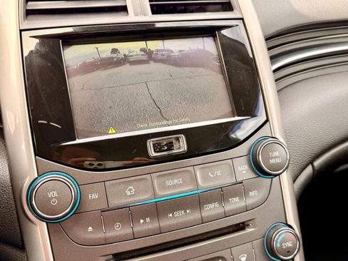 Used 2013 Chevrolet Malibu LT FWD image 12