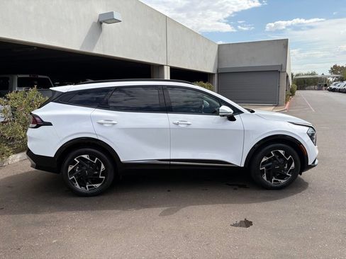 Used 2024 Kia Sportage SX AWD/4WD image 4