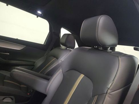 Used 2025 MAZDA CX-90 3.3 Turbo w/ Premium Plus Pkg AWD/4WD image 13