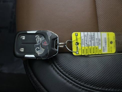 Used 2022 Chevrolet Silverado 2500 High Country w/ Z71 Off-Road Package image 9