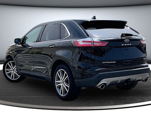 Used 2023 Ford Edge Titanium w/ Class II Trailer Tow Package AWD/4WD image 4