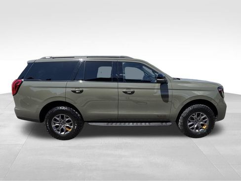 Used 2025 Ford Expedition Tremor AWD/4WD image 6