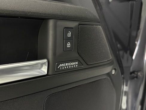 New 2025 Land Rover Defender 110 X image 27