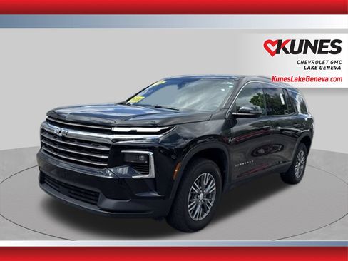 Used 2024 Chevrolet Traverse LT FWD image 10