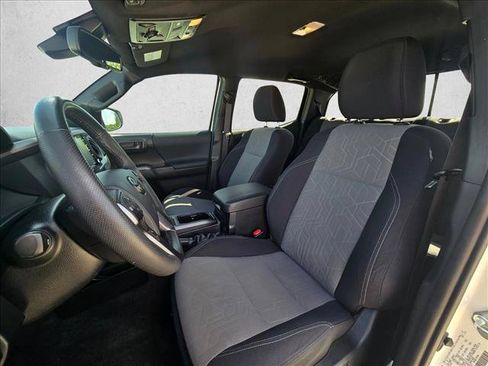Used 2023 Toyota Tacoma TRD Off-Road AWD/4WD image 15