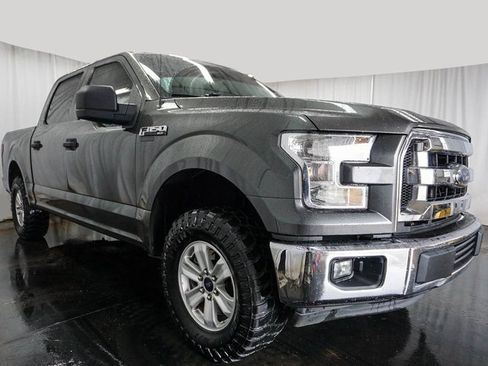 Used 2017 Ford F150 XLT image 2