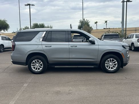 Used 2025 Chevrolet Tahoe LT RWD image 6