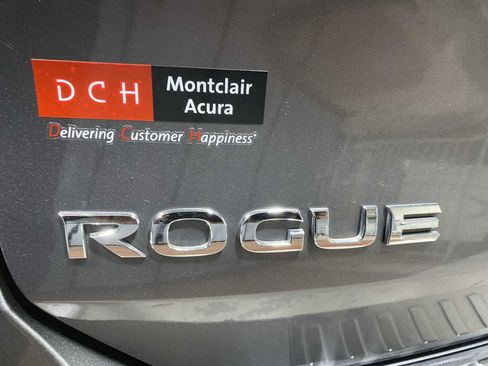 Used 2017 Nissan Rogue SV AWD/4WD image 7