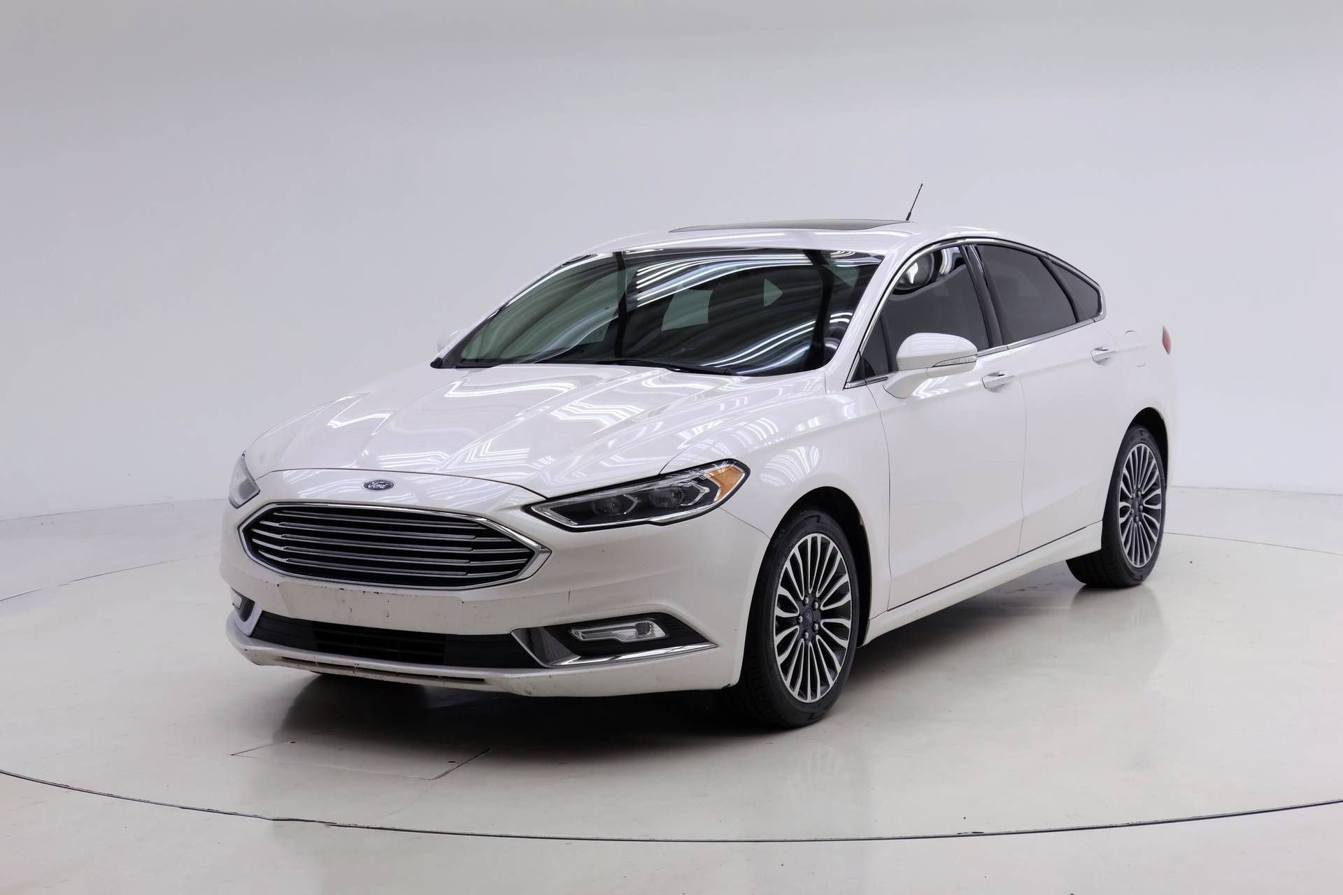 Used 2018 Ford Fusion Titanium AWD/4WD image 1
