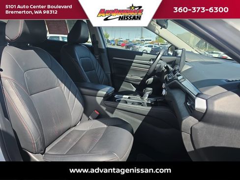 Used 2023 Nissan Altima 2.5 SR w/ SR Premium Package AWD/4WD image 29