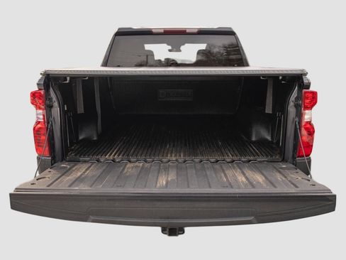 Used 2023 Chevrolet Silverado 1500 LT image 21