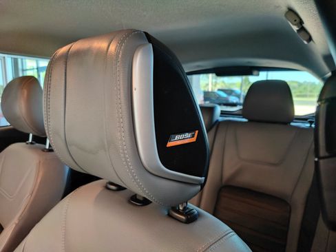 Used 2023 Nissan Kicks SR w/ SR Premium Package FWD image 12