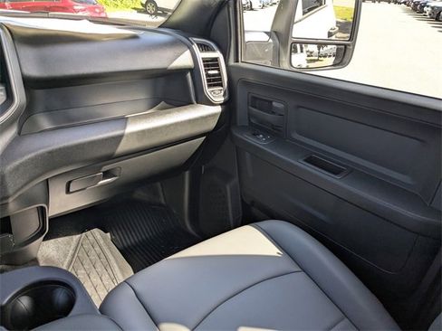 New 2026 RAM 3500 Tradesman w/ Chrome Appearance Group image 17